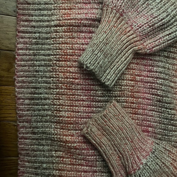 Universal Thread Pink and Gray Knit Sweater - Picture 5 of 7